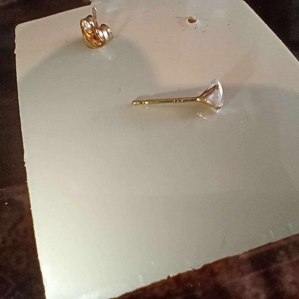 14k & 10k Earrings - Picture 3 of 4